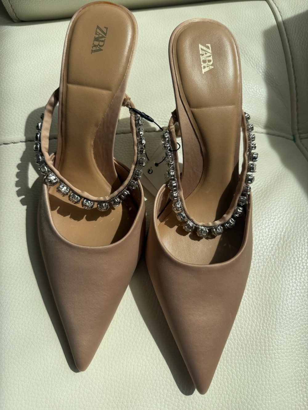 Zara Beige Pointed Toe‎ Mules with Crystal Strap - Picture 8 of 16